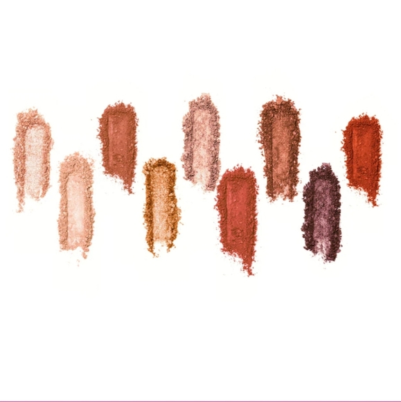 🎉HPx6🎉 Winky Lux Latte Kitten Eyeshadow Palette - Picture 2 of 4